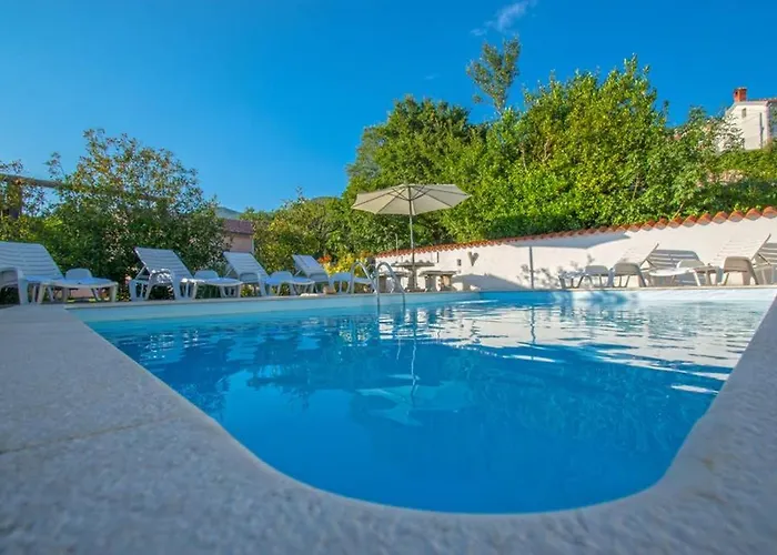 Tereza Villa *