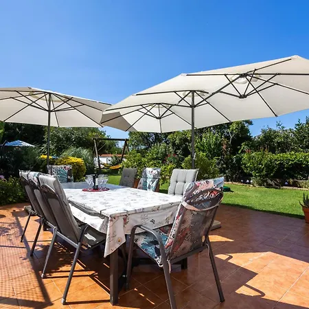 Tereza Villa *